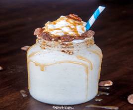 Paraline  ice cream shake